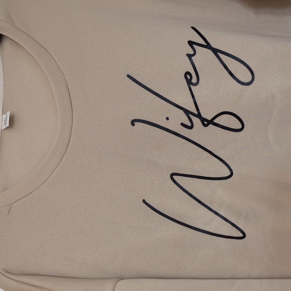 New in bag "Wifey" sweatshirt sz xxl